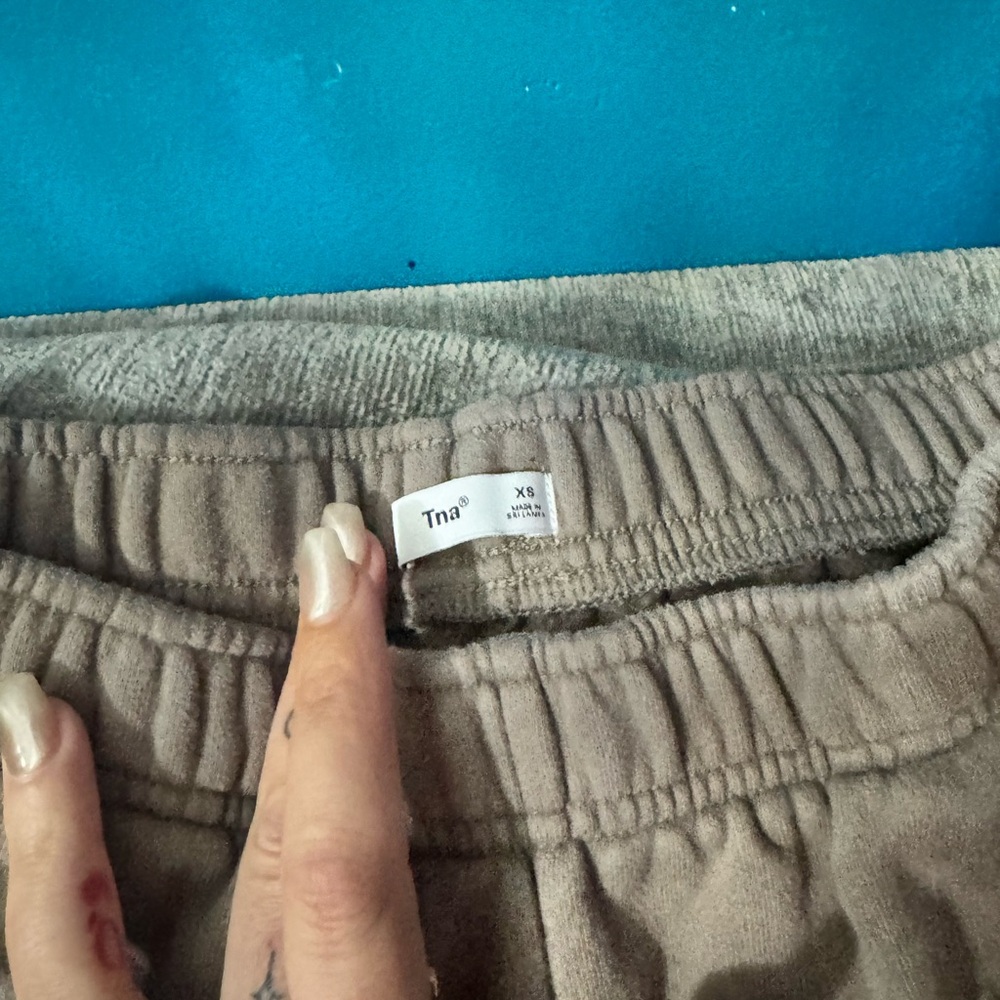TNA Taupe Ribbed Elastic Waist Sweatpants